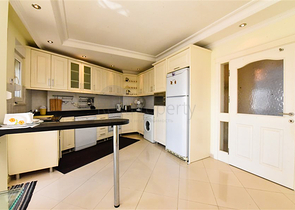 Квартира 3+1 в центре Алании