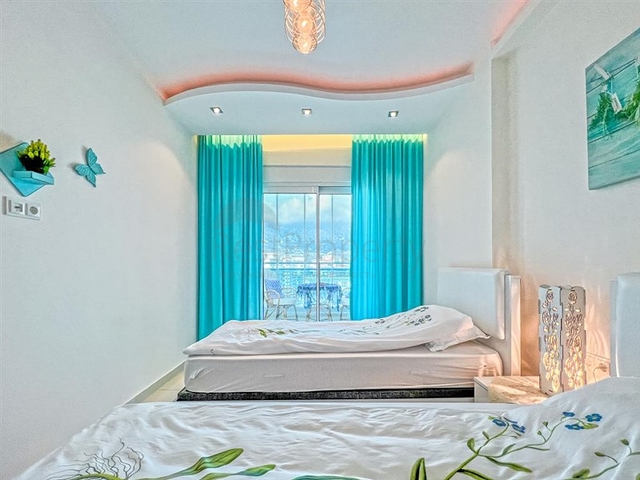 Квартира 2+1 с видом на море в районе Махмутлар