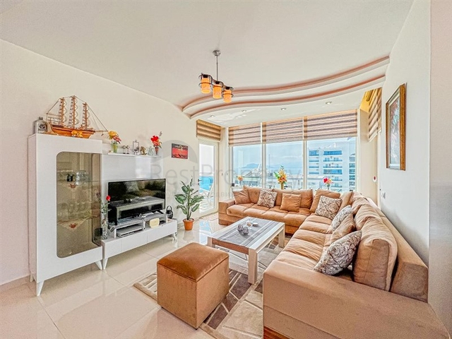 Квартира 2+1 с видом на море в районе Махмутлар