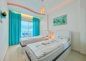 Квартира 2+1 с видом на море в районе Махмутлар