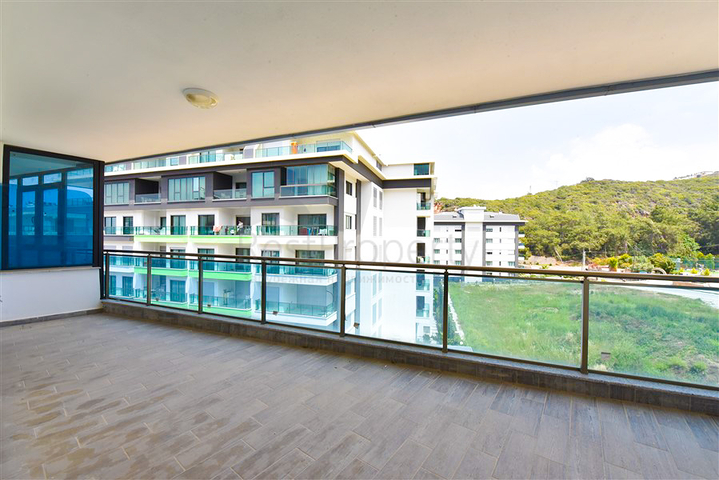 Просторные апартаменты 1+1 в районе Каргыджак