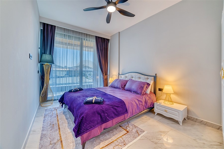 Двухкомнатная квартира на первой береговой линии в Каргыджак