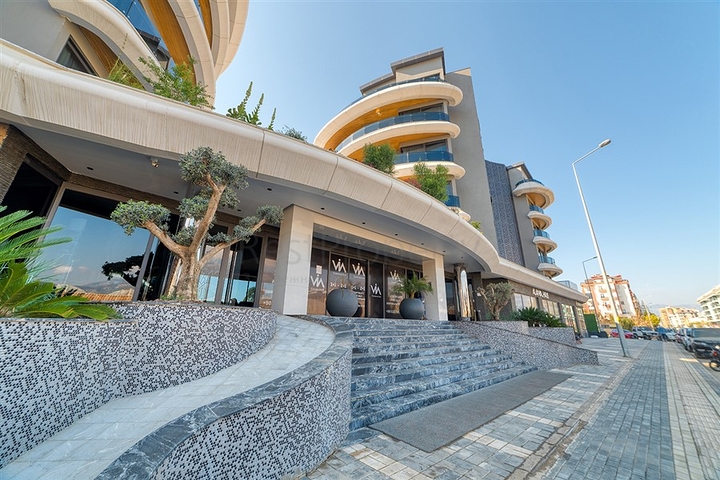 Двухкомнатная квартира на первой береговой линии в Каргыджак