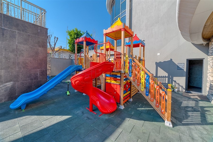 Двухкомнатная квартира на первой береговой линии в Каргыджак