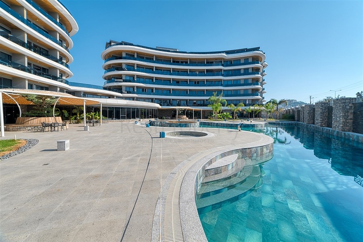 Двухкомнатная квартира на первой береговой линии в Каргыджак