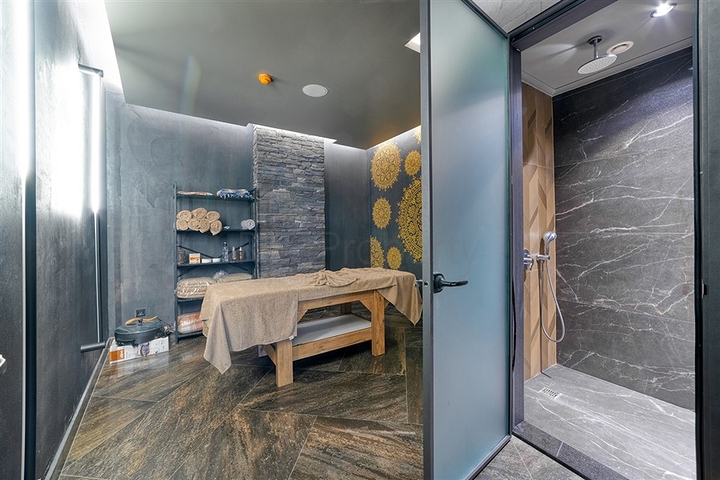 Двухкомнатная квартира на первой береговой линии в Каргыджак