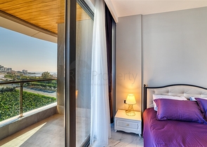 Двухкомнатная квартира на первой береговой линии в Каргыджак