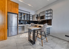 Двухкомнатная квартира на первой береговой линии в Каргыджак