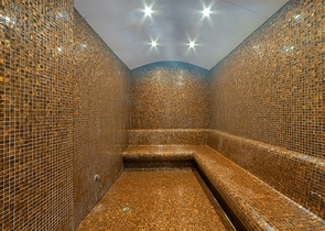 Двухкомнатная квартира на первой береговой линии в Каргыджак