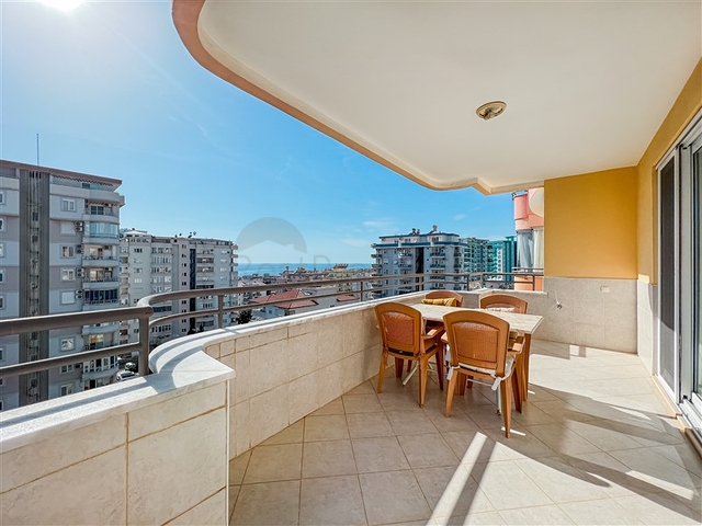 Меблированная квартира 2+1 в Махмутлар