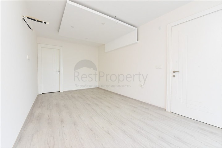 Роскошный пентхаус с видом на Средиземное море в районе Каргыджак