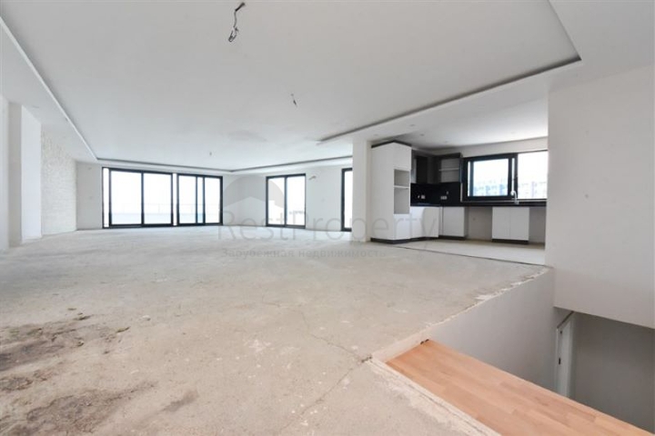 Роскошный пентхаус с видом на Средиземное море в районе Каргыджак