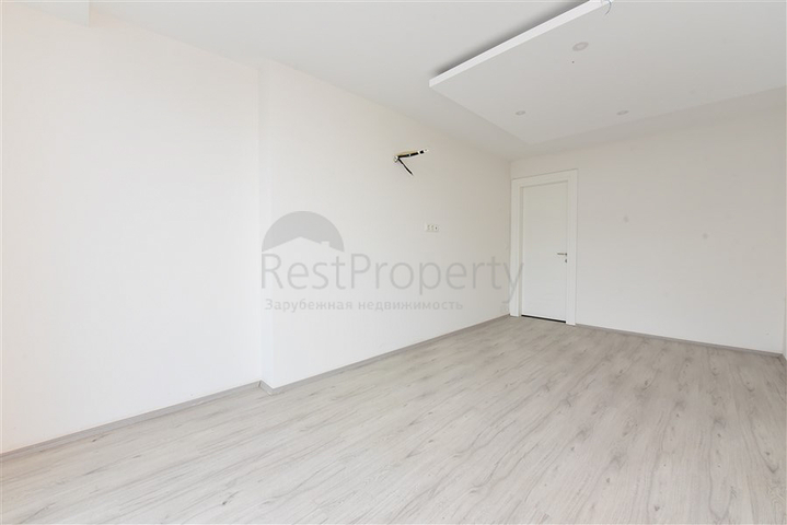 Роскошный пентхаус с видом на Средиземное море в районе Каргыджак