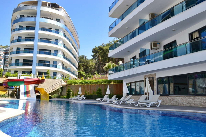 Роскошный пентхаус с видом на Средиземное море в районе Каргыджак