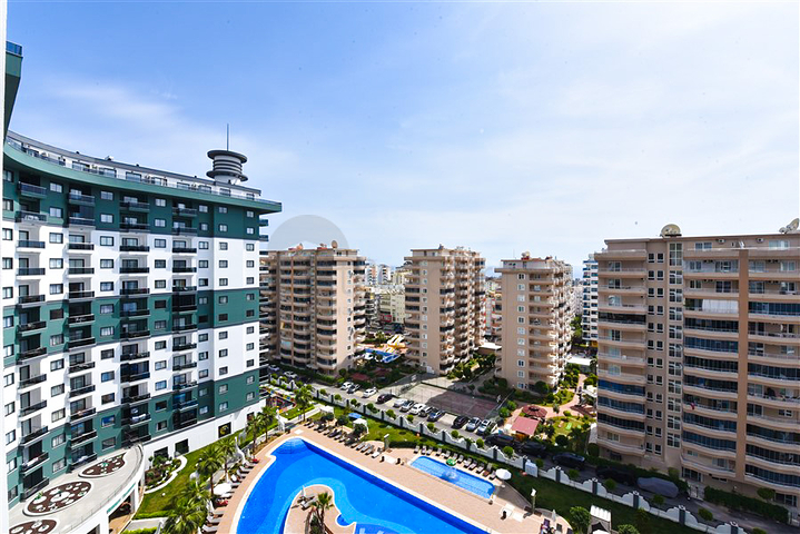 Апартаменты 1+1 в комплексе с отельной инфраструктурой в районе Махмутлар