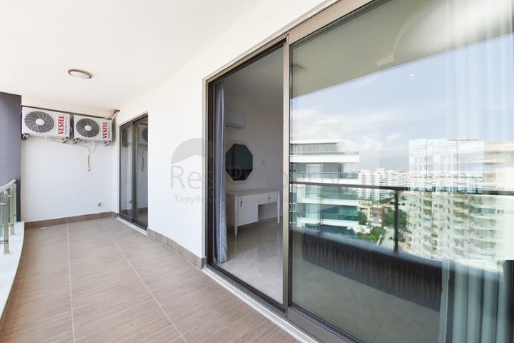 Просторная пентхаус 3+1 в районе Махмутлар