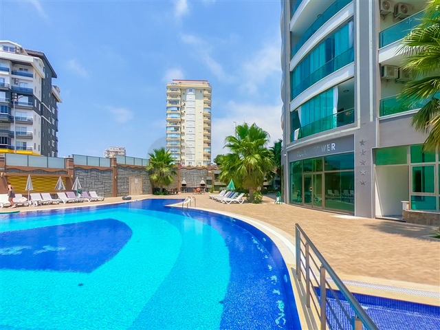 Просторная пентхаус 3+1 в районе Махмутлар