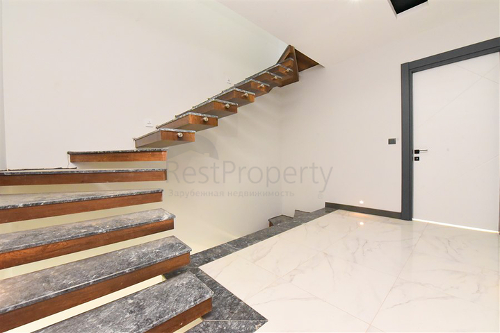 Вилла 4+1 для большой семьи 