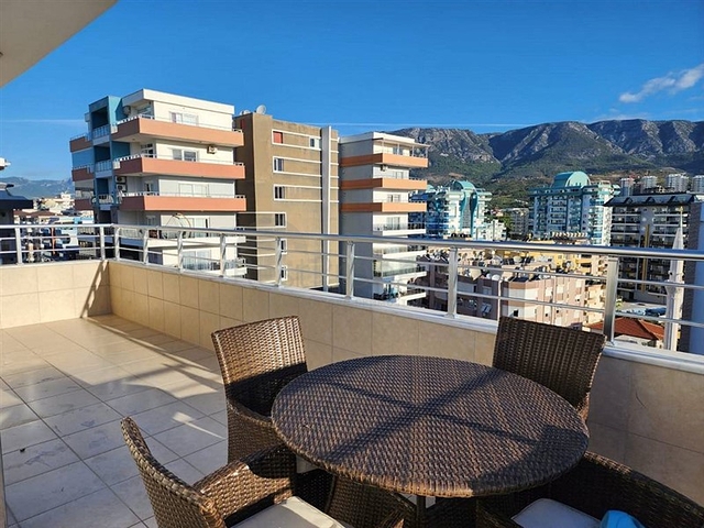 Просторные апартаменты 3+1 с панорамным видом на море