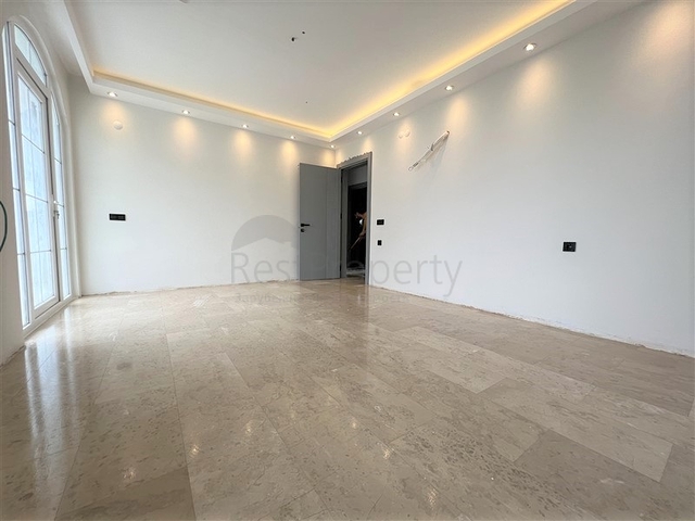 Вилла 3+1 с панорамным видом на море с возможностью получения турецкого гражданства