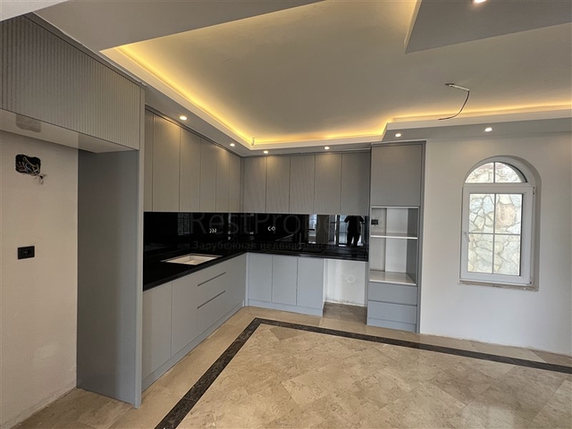 Вилла 3+1 с панорамным видом на море с возможностью получения турецкого гражданства