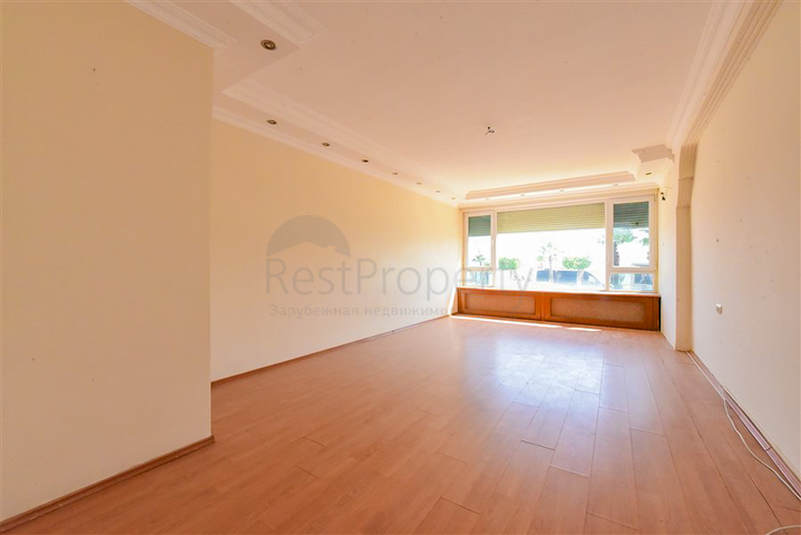 Просторная квартира 4+1 на первой береговой линии в районе Оба