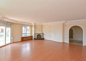 Просторная квартира 4+1 на первой береговой линии в районе Оба