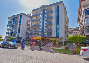 Просторная квартира 4+1 на первой береговой линии в районе Оба