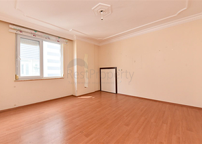 Просторная квартира 4+1 на первой береговой линии в районе Оба