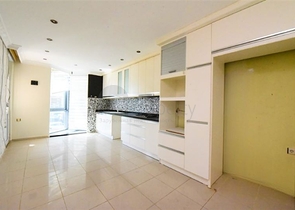 Просторная квартира 4+1 на первой береговой линии в районе Оба