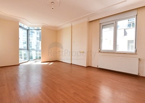 Просторная квартира 4+1 на первой береговой линии в районе Оба