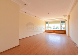 Просторная квартира 4+1 на первой береговой линии в районе Оба