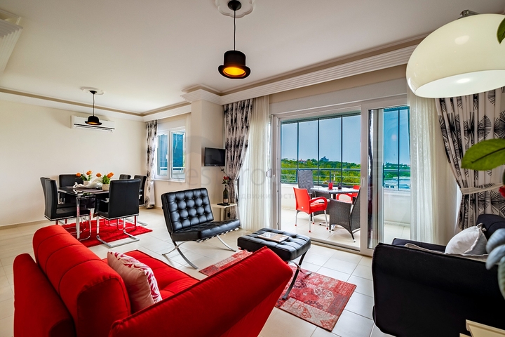 Просторные апартаменты 1+1 с мебелью и техникой в районе Оба