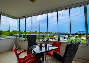 Просторные апартаменты 1+1 с мебелью и техникой в районе Оба