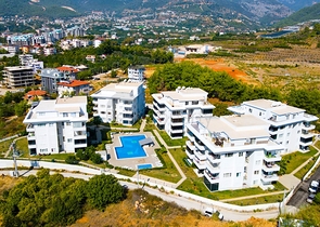 Просторные апартаменты 1+1 с мебелью и техникой в районе Оба