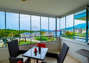 Просторные апартаменты 1+1 с мебелью и техникой в районе Оба