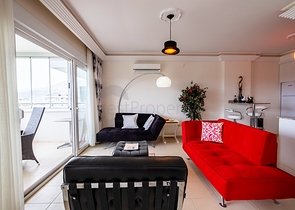 Просторные апартаменты 1+1 с мебелью и техникой в районе Оба