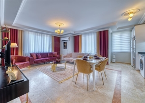 Просторная квартира в районе Махмутлар с видом на море и горы