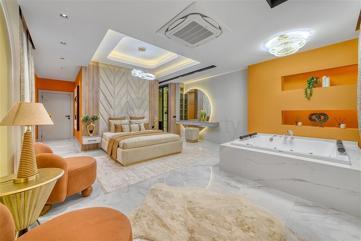 Роскошная виллы 4+1 с потрясающим видом на всю Аланию