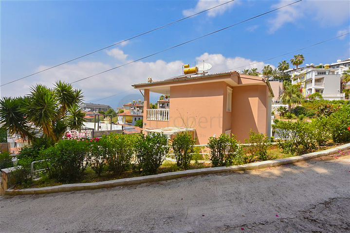 Таунхаус 2+1 в 600 м от моря в районе Каргыджак