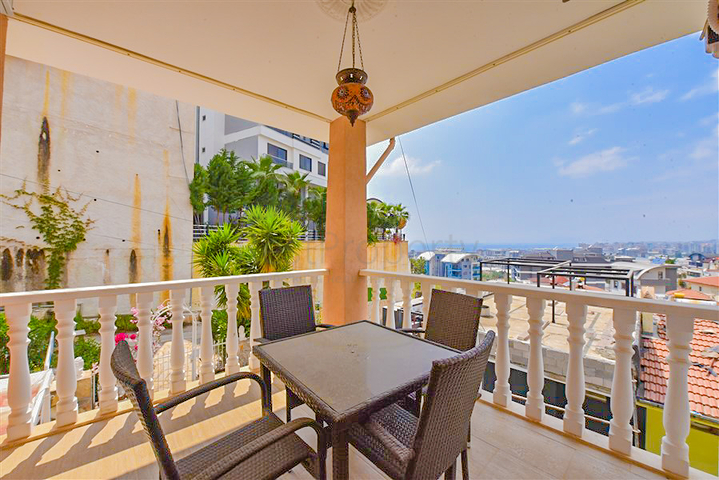 Таунхаус 2+1 в 600 м от моря в районе Каргыджак