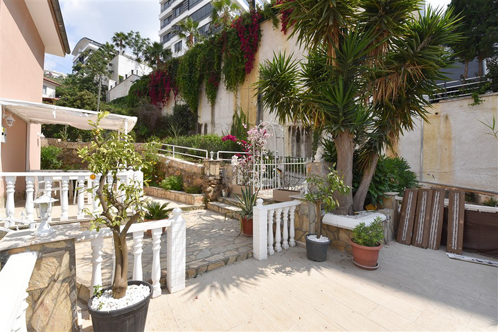 Таунхаус 2+1 в 600 м от моря в районе Каргыджак