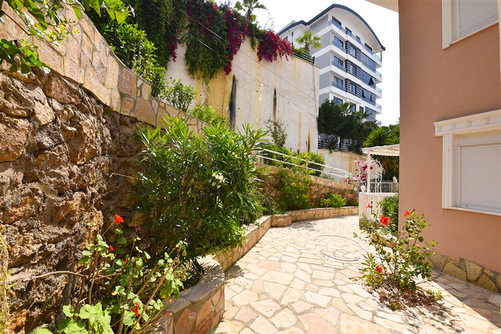 Таунхаус 2+1 в 600 м от моря в районе Каргыджак