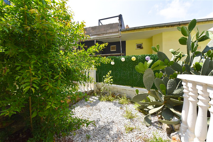 Таунхаус 2+1 в 600 м от моря в районе Каргыджак