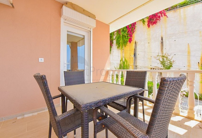 Таунхаус 2+1 в 600 м от моря в районе Каргыджак