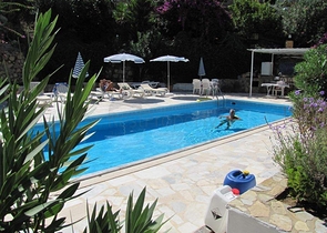 Таунхаус 2+1 в 600 м от моря в районе Каргыджак