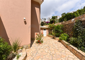 Таунхаус 2+1 в 600 м от моря в районе Каргыджак