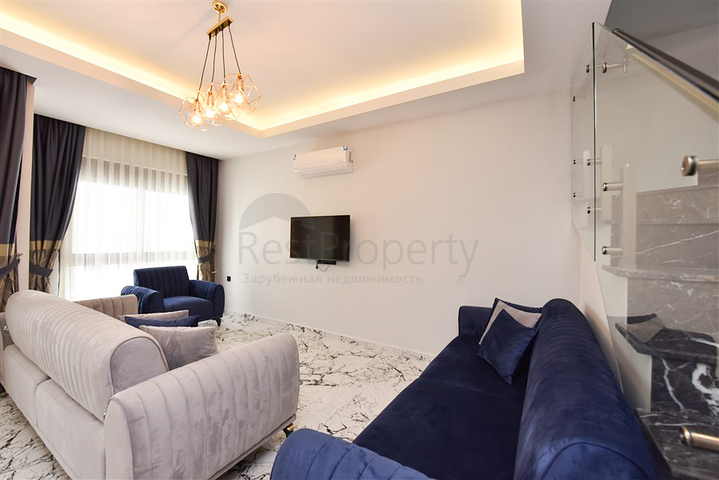 Меблированный пентхаус 2+1 в районе Оба под ВНЖ