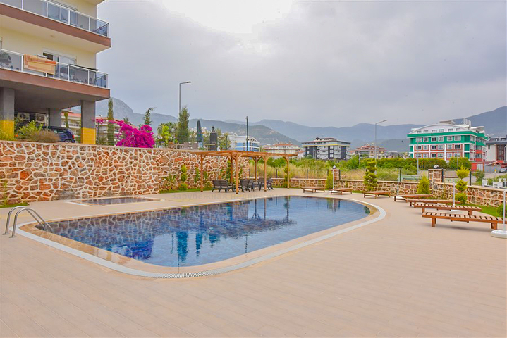 Меблированный пентхаус 2+1 в районе Оба под ВНЖ