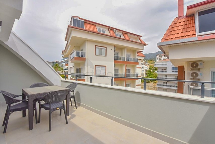 Меблированный пентхаус 2+1 в районе Оба под ВНЖ